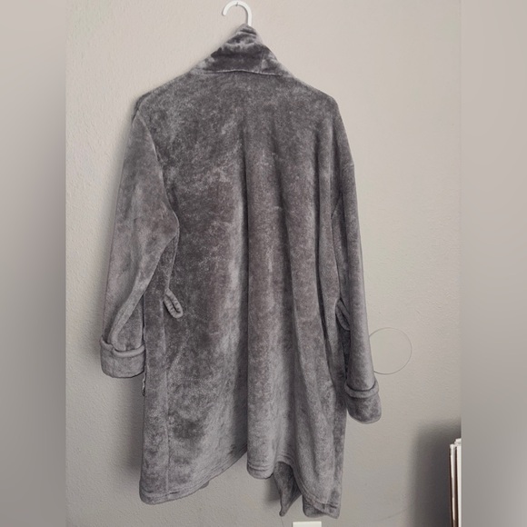 Unisex one size fits most mint robe Gray grey new but without the belt tie thing - Picture 9 of 12